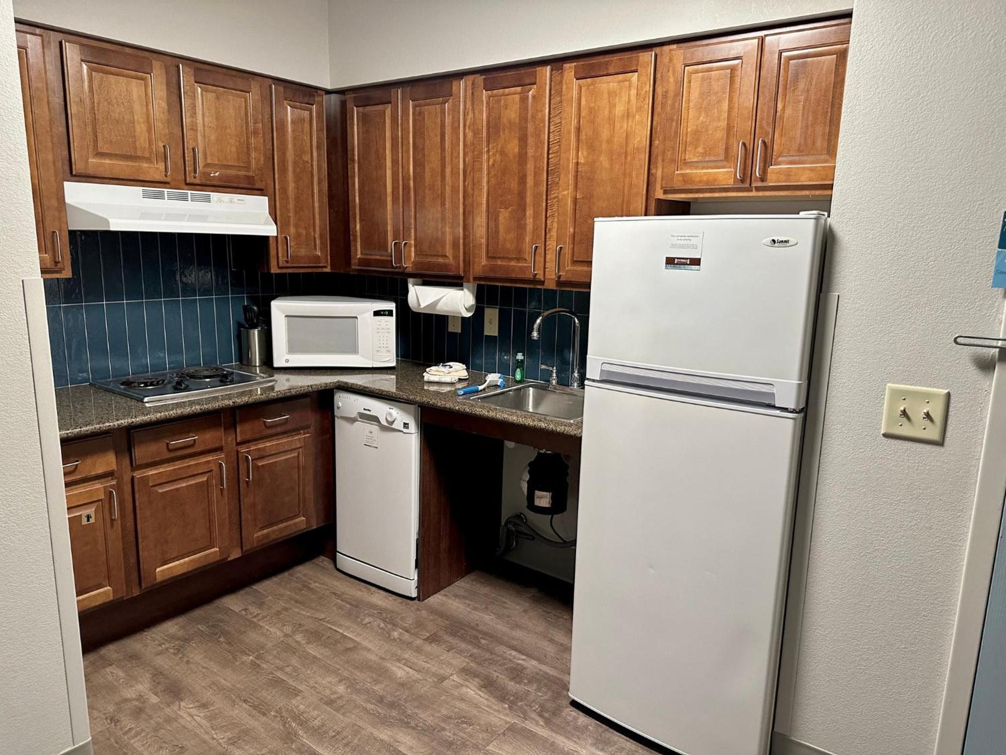Staybridge Suites Milwaukee West-Oconomowoc By Ihg Екстер'єр фото