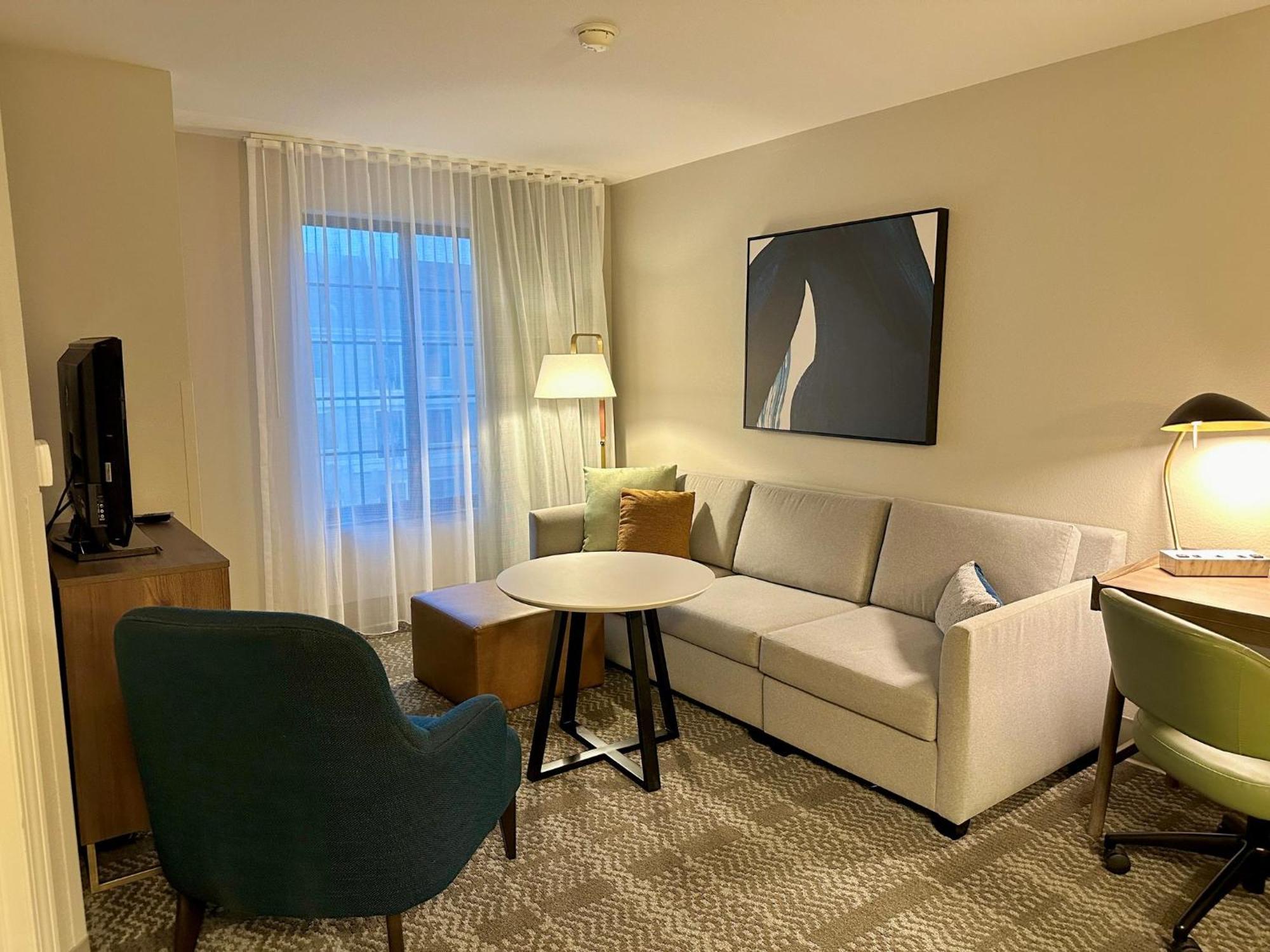 Staybridge Suites Milwaukee West-Oconomowoc By Ihg Екстер'єр фото