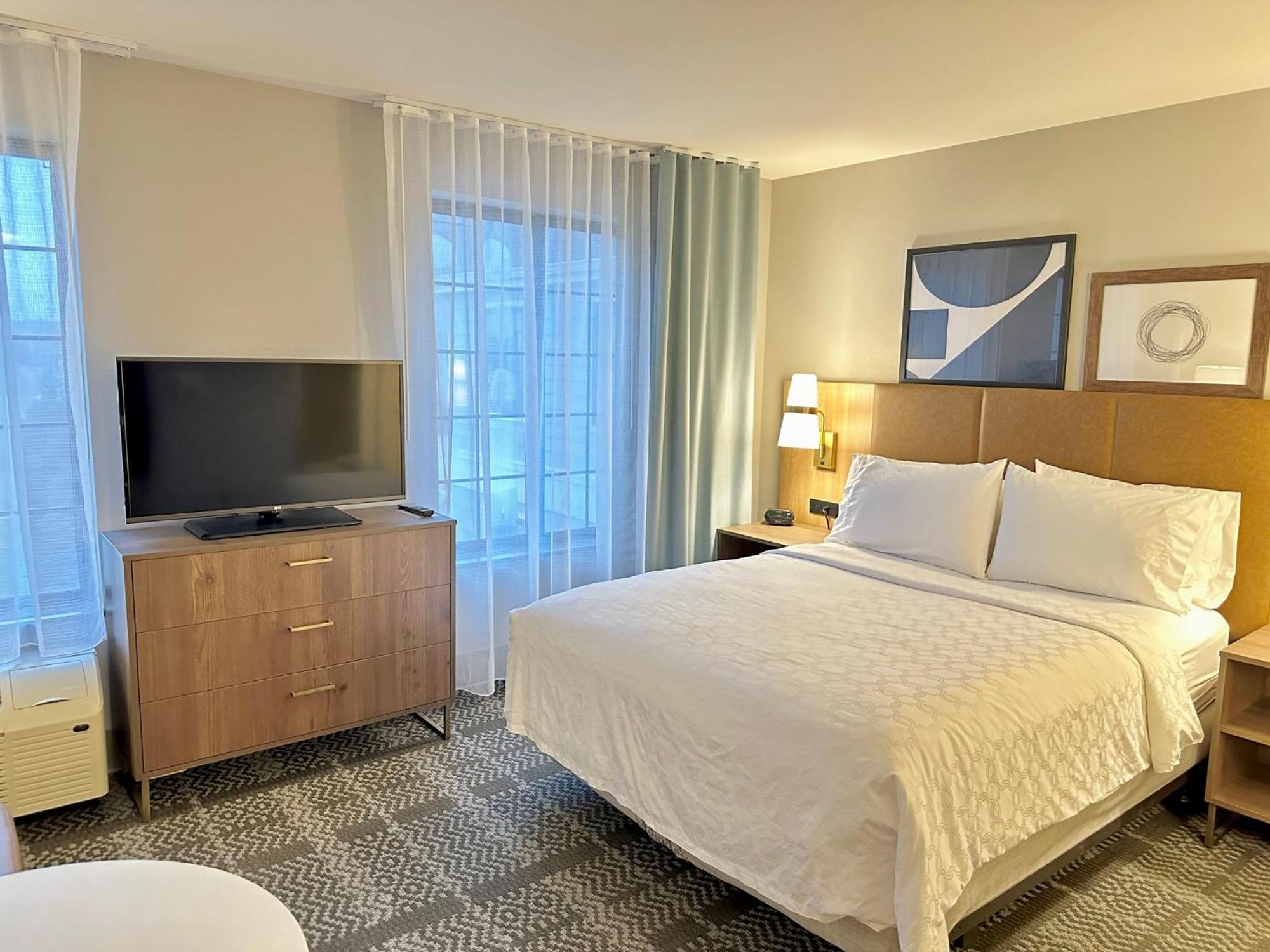 Staybridge Suites Milwaukee West-Oconomowoc By Ihg Екстер'єр фото